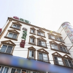 설악산과 속초 해변을 동시에 즐기는 최적의 위치